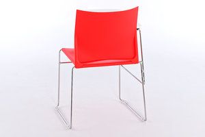 Robust und strapazierfähig - der Seminarstuhl Ibiza ST